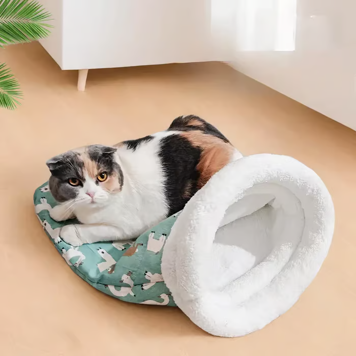 Cozy Pet Nest for Small Cats and Dogs