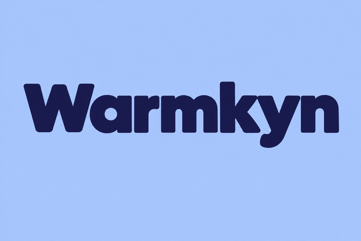 Warmkyn 深蓝色粗圆字体 logo